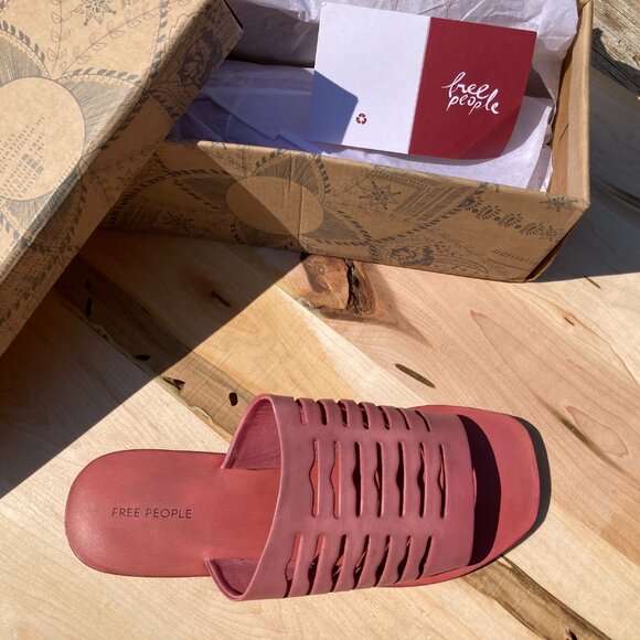 NEW Free People  Slice of Sun fine leathers Sandals in watermelon for women 3J2 - Picture 4 of 12